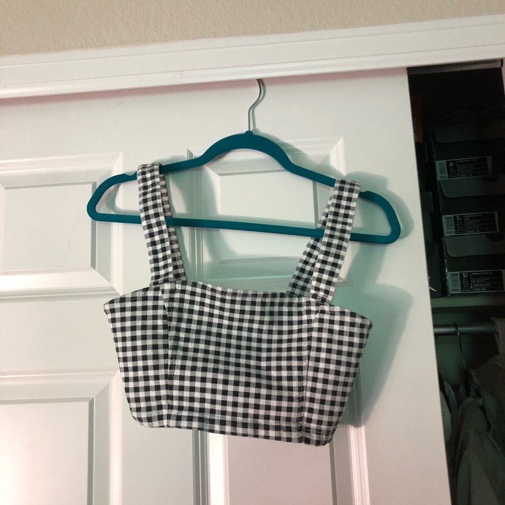 Cute checkered top